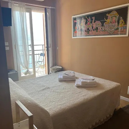Castello Only Nocleg ze śniadaniem 3*