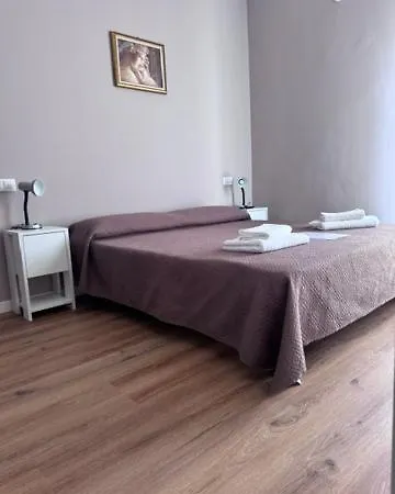 فندق مبيت وإفطار Castello Only ليمونِ سول غاردا