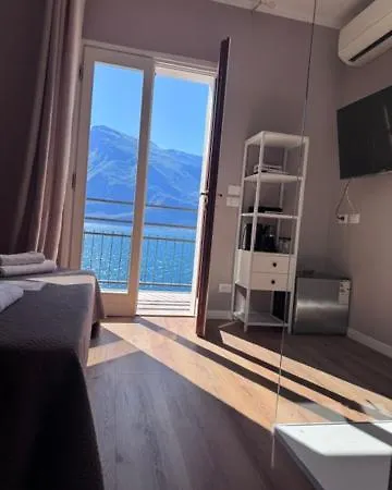 Castello Only ليمونِ سول غاردا